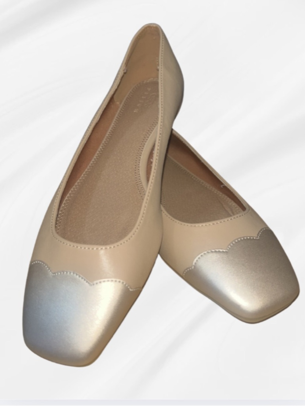 NEW ASOS DESIGN Launch Square Toe Scalloped Ballet Flats - Beige/Gold - Size 5